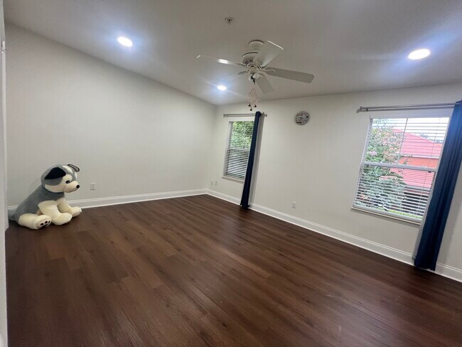 Building Photo - 7457 Regina Way