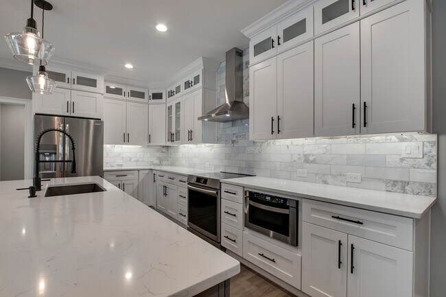 Building Photo - 310 Dudala Way