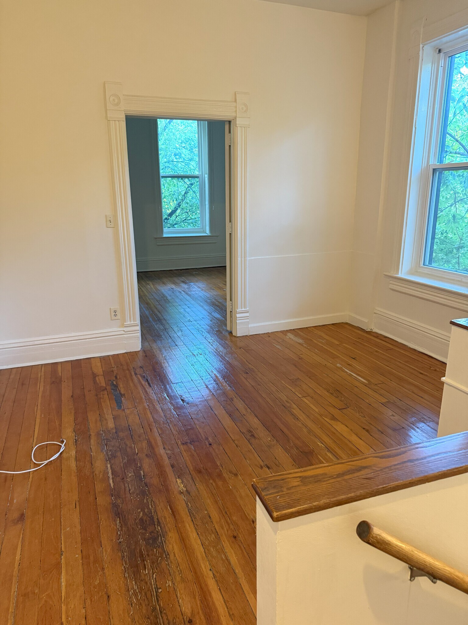office area - 2059 N Clifton Ave