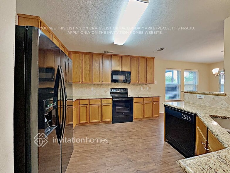 Building Photo - 12524 Viewpoint Ln