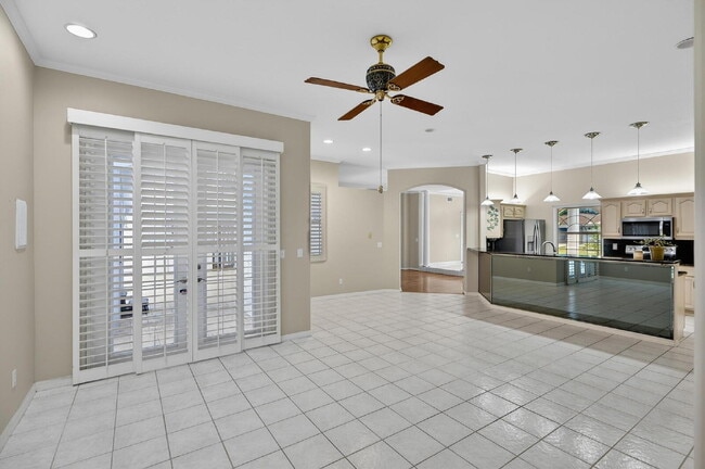 Building Photo - PINE LAKES POOL HOME
