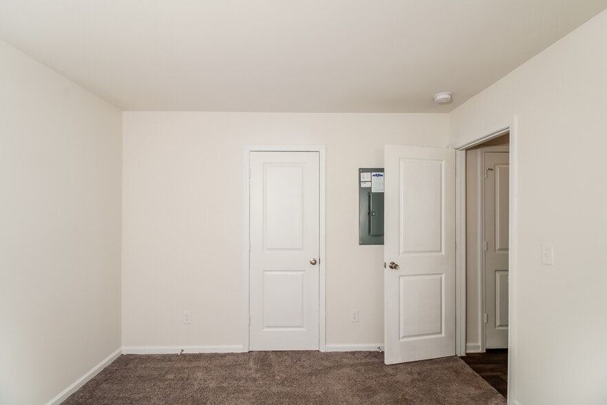 Building Photo - 1300 Gardner St