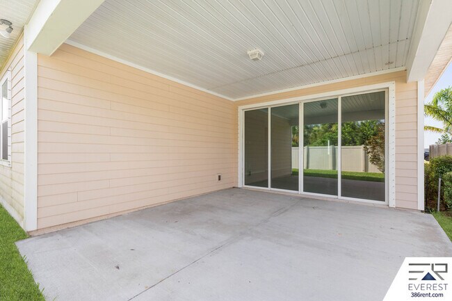 Building Photo - 58 Los Lagos Blvd