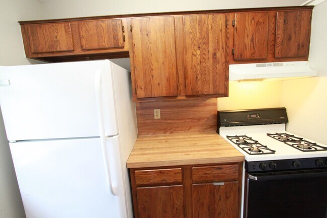 Building Photo - 11603 Poplar Cove