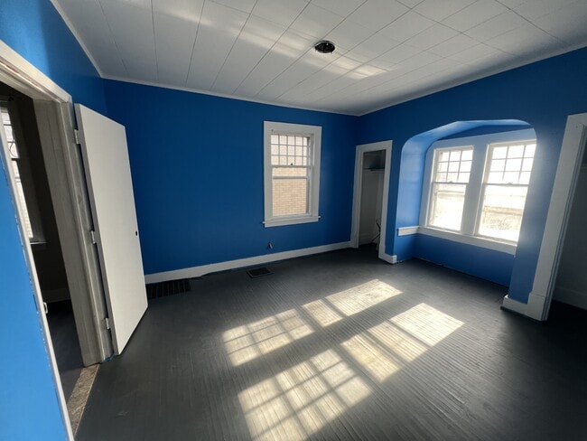 Building Photo - 1013 W Decatur St