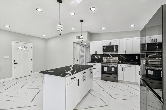 Building Photo - 6501 Julie St