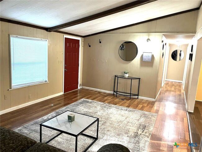 Building Photo - 5576 Helm Ln