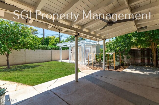 Building Photo - 1315 W Holly St