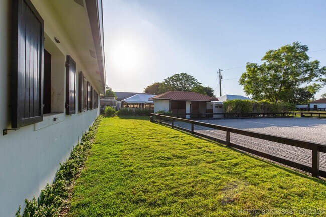 Building Photo - 14828 Rolling Rock Pl