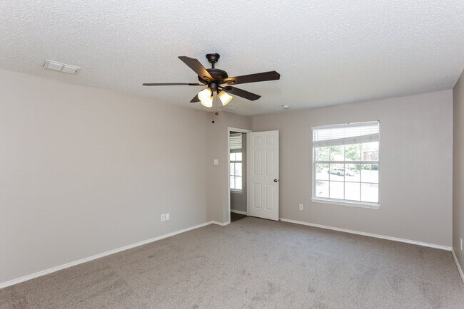 Building Photo - 4941 Winding Trail