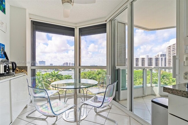 Building Photo - 21205 Yacht Club Dr