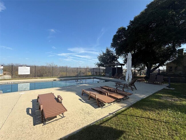 Building Photo - 14601 Frankel Loop