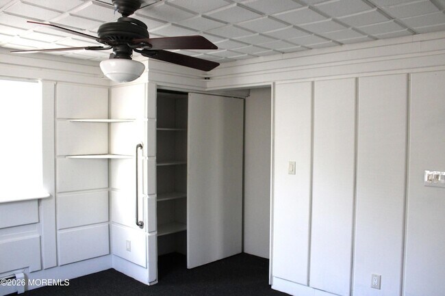 Building Photo - 58 W Greystone Rd