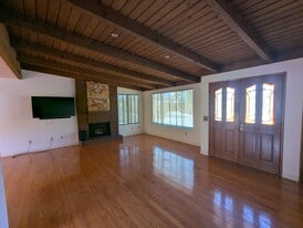 Building Photo - 2645 Anza Trl