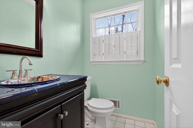 Building Photo - 16 Beechtree Ln