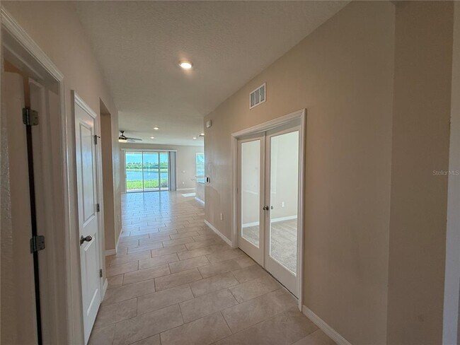Building Photo - 5740 Woodland Sage Dr