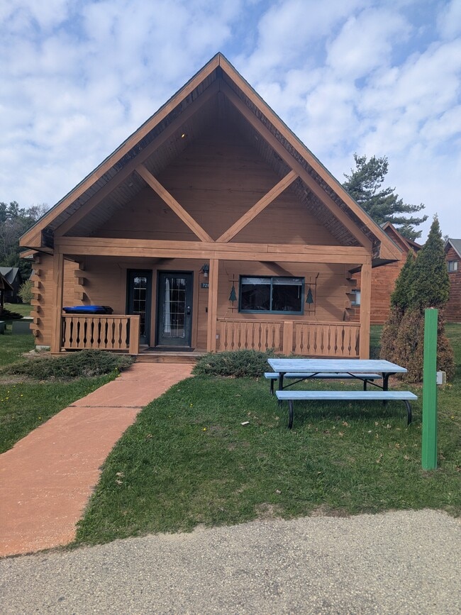 Building Photo - 721 Skatepark Court