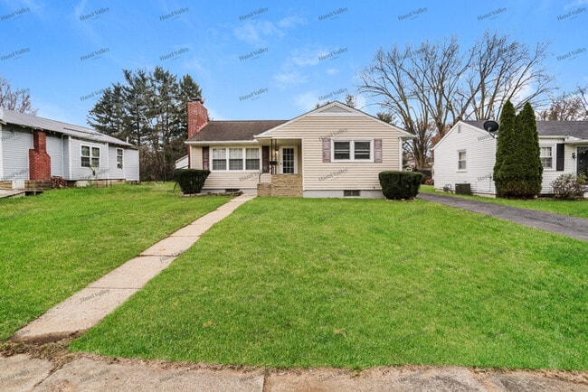 Primary Photo - 107 Spring St