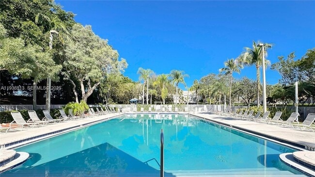 Building Photo - 7818 Dixie Beach Cir