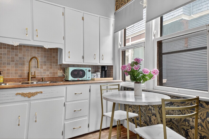 Building Photo - 256 Union Ave SE