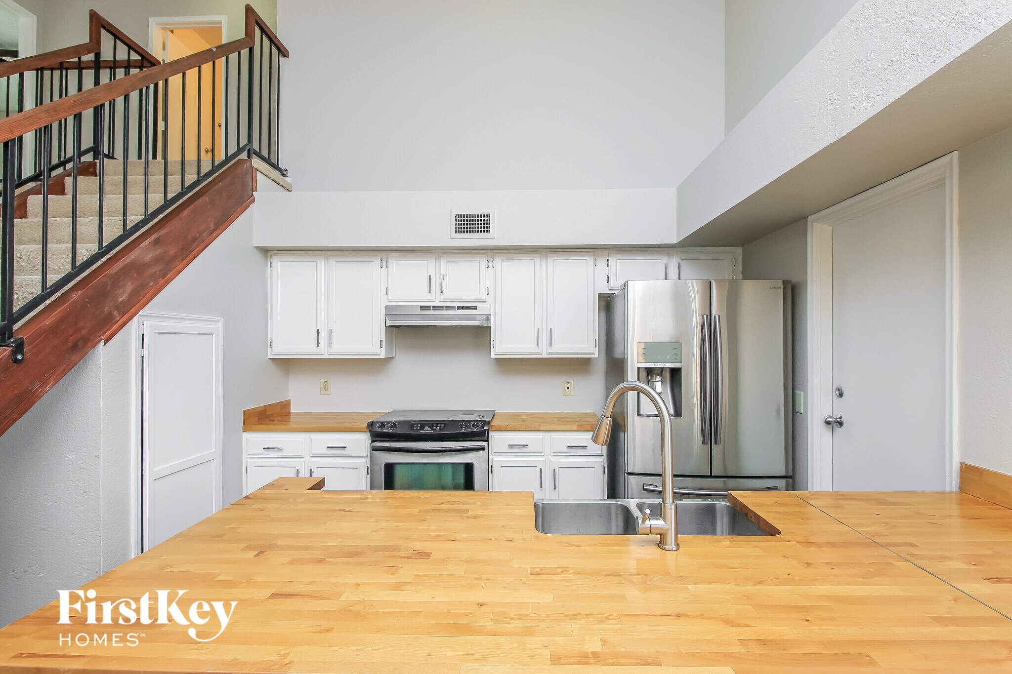 Building Photo - 3941 W Denver St