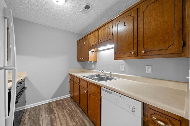 Building Photo - 1239 Parkway Pl