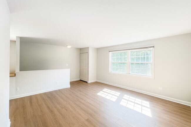 Building Photo - 1206 Spur Ct