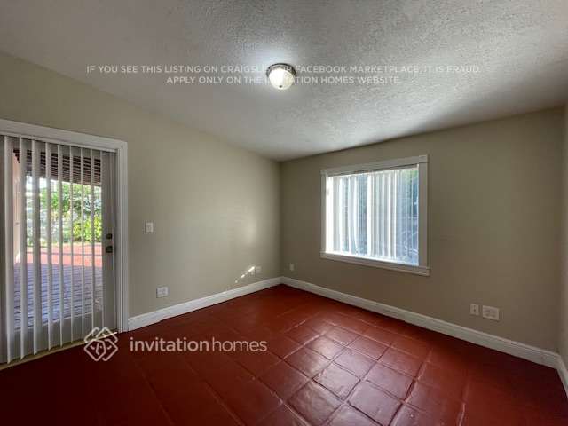 Building Photo - 10840 SW 32nd St