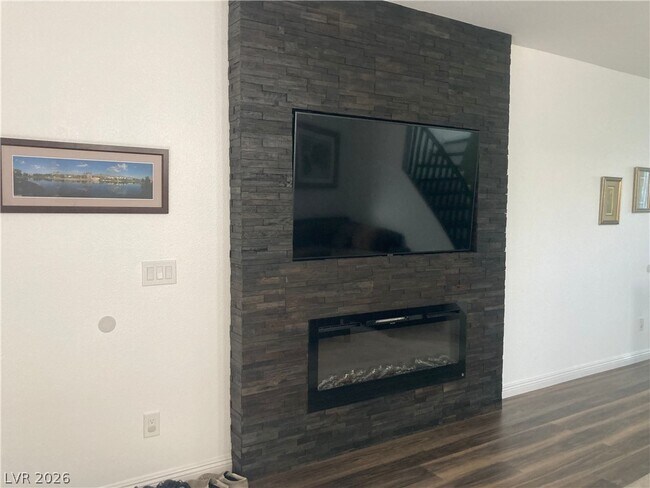 Building Photo - 4222 S Sugar Dr