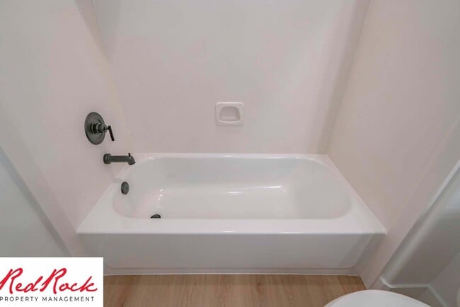 Building Photo - 6 Month Lease! 3 Bedroom Townhome in Washington Fields with Community Pool