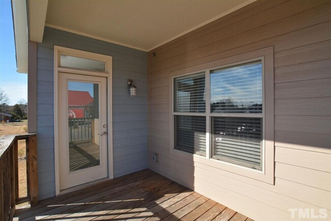 Primary Photo - North Raleigh 2 bedroom 2 Bath for rent!