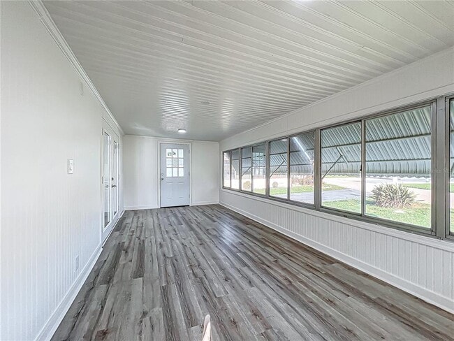 Building Photo - 140 Orangewood Dr