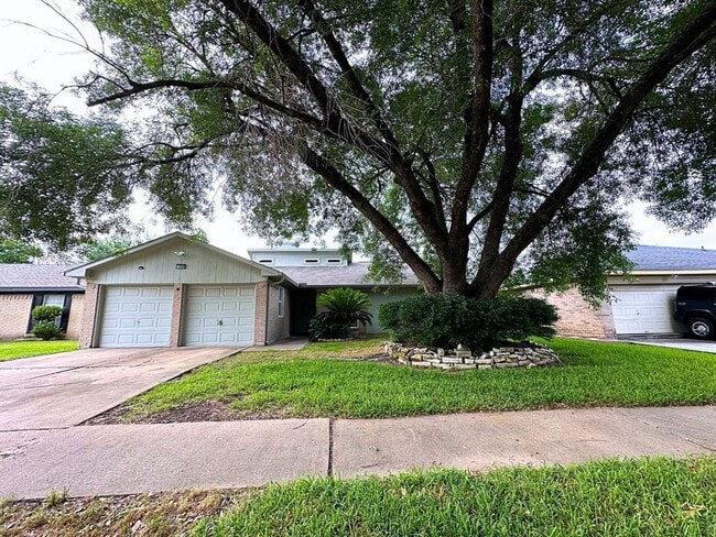 Building Photo - 17802 Autumn Trails Ln