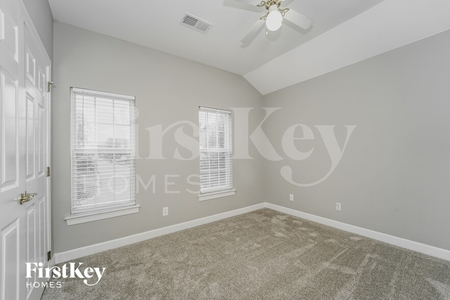 Building Photo - 1240 Blackstone Ct NW