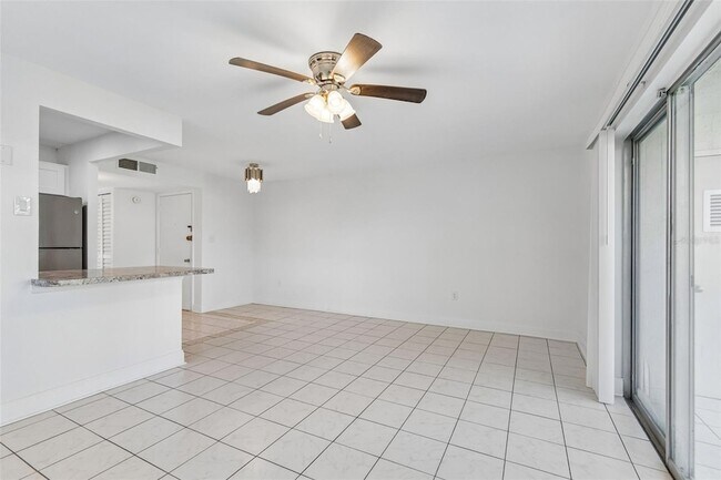 Building Photo - 237 S McMullen Booth Rd