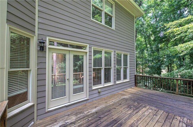 Building Photo - 2320 Starr Lake Dr NW