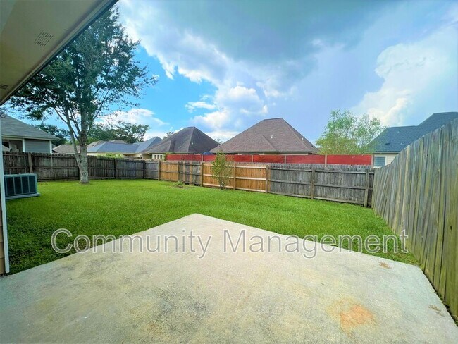 Building Photo - 40320 Creekway Cove Ct