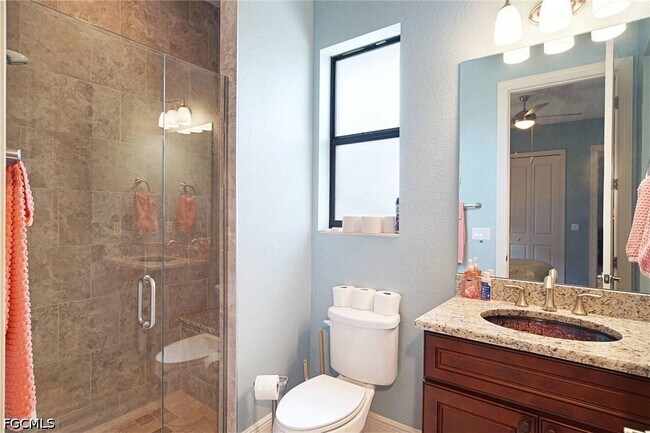 Building Photo - 1502 SW 38th St