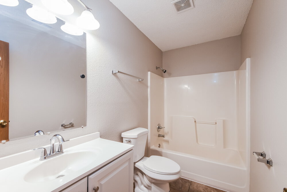 Building Photo - 1247 Country Ridge Ln