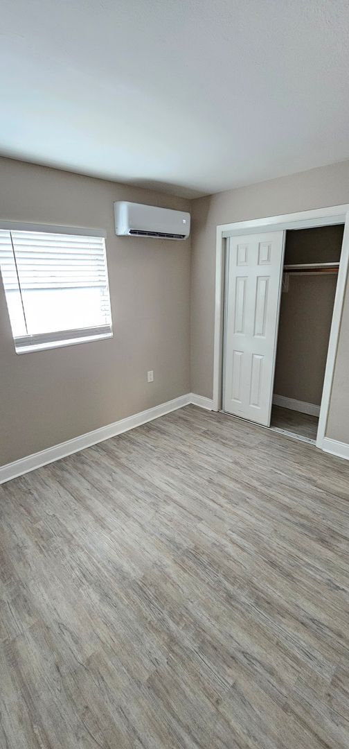 Building Photo - Titusville Apartment Including ALL Utilities!