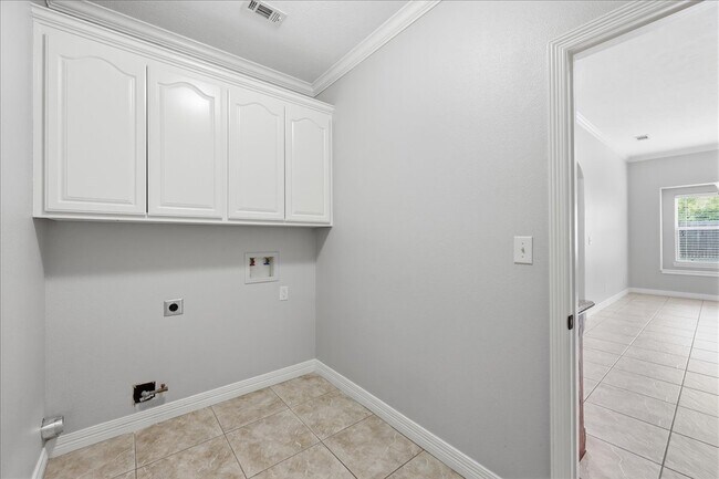 Building Photo - 102 Remington Cir