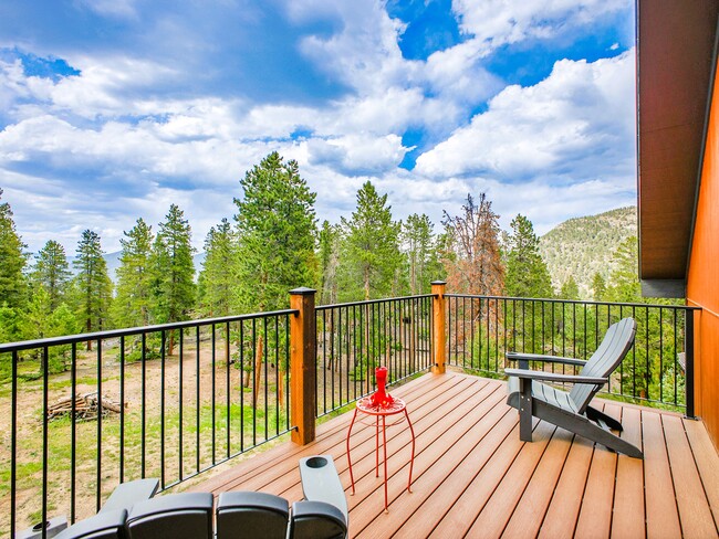 Building Photo - 785 Warren Gulch Rd