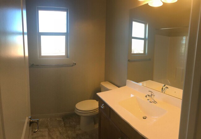 Building Photo - 4032 S 890 E
