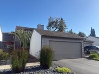 Building Photo - 982 Marquette Ln
