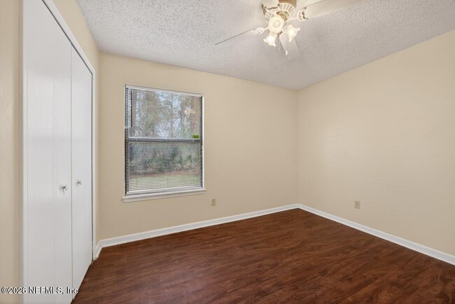 Building Photo - 8725 Huntington Woods Cir N