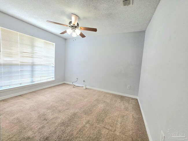 Building Photo - 4972 Genevive Ct