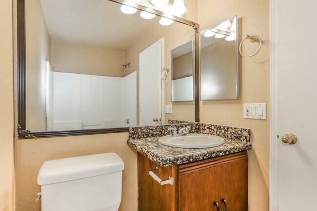 Building Photo - 2231 N 89th Ave