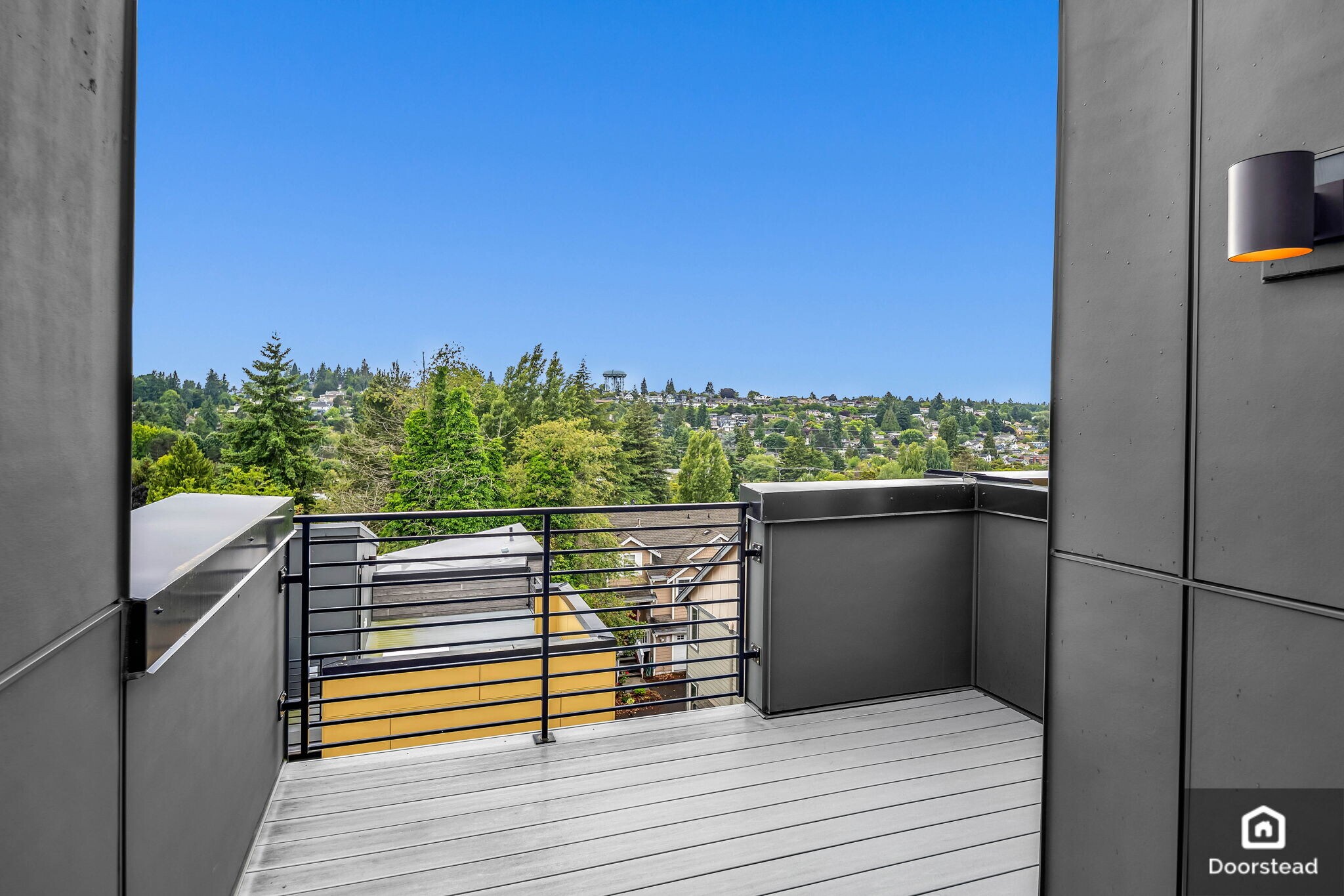 Building Photo - 3015 30th Ave W