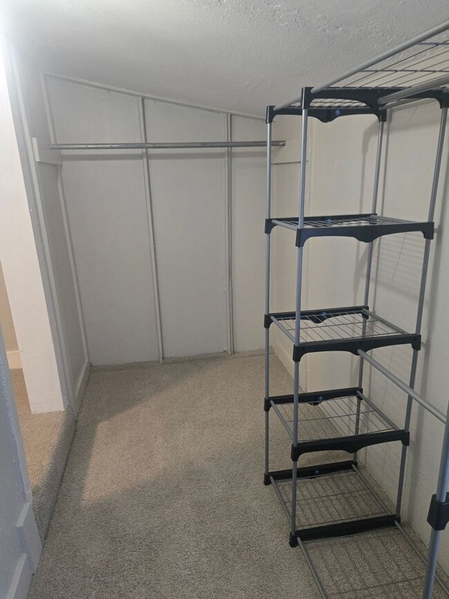 Building Photo - ***Newly remodeled 2/1*** located in the heart of Mineral Wells, TX minuets from Downtown