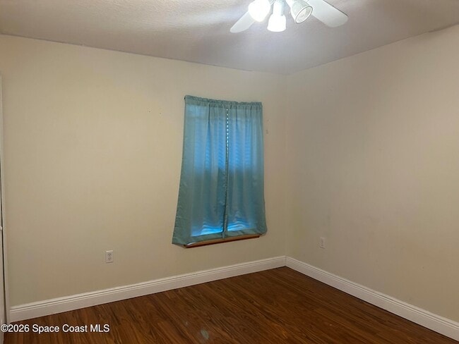 Building Photo - 1649 La Maderia Dr